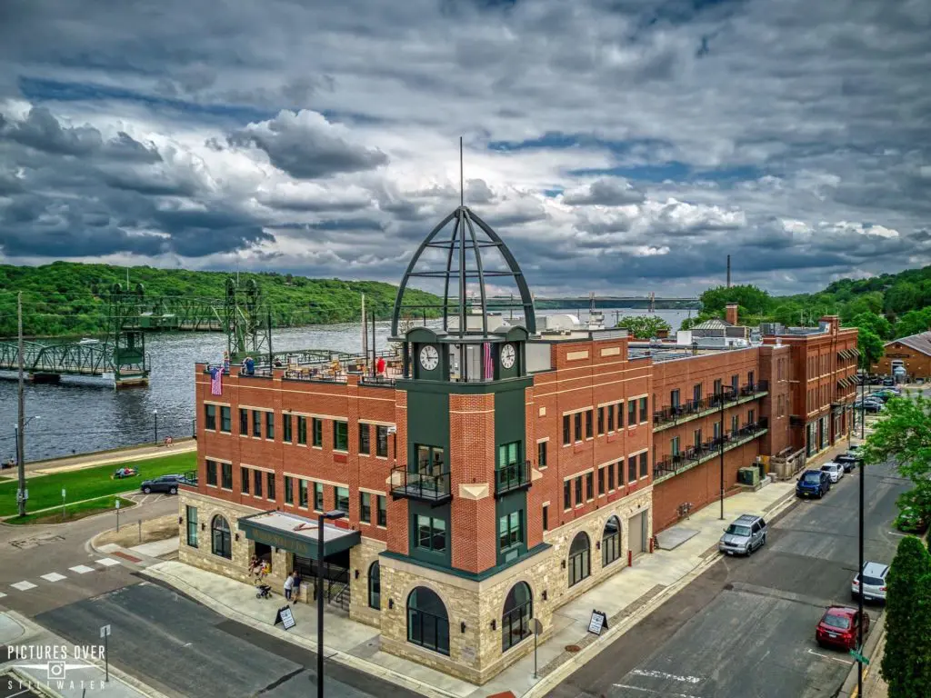 Our Stillwater MN Hotel offers unmatched river views.