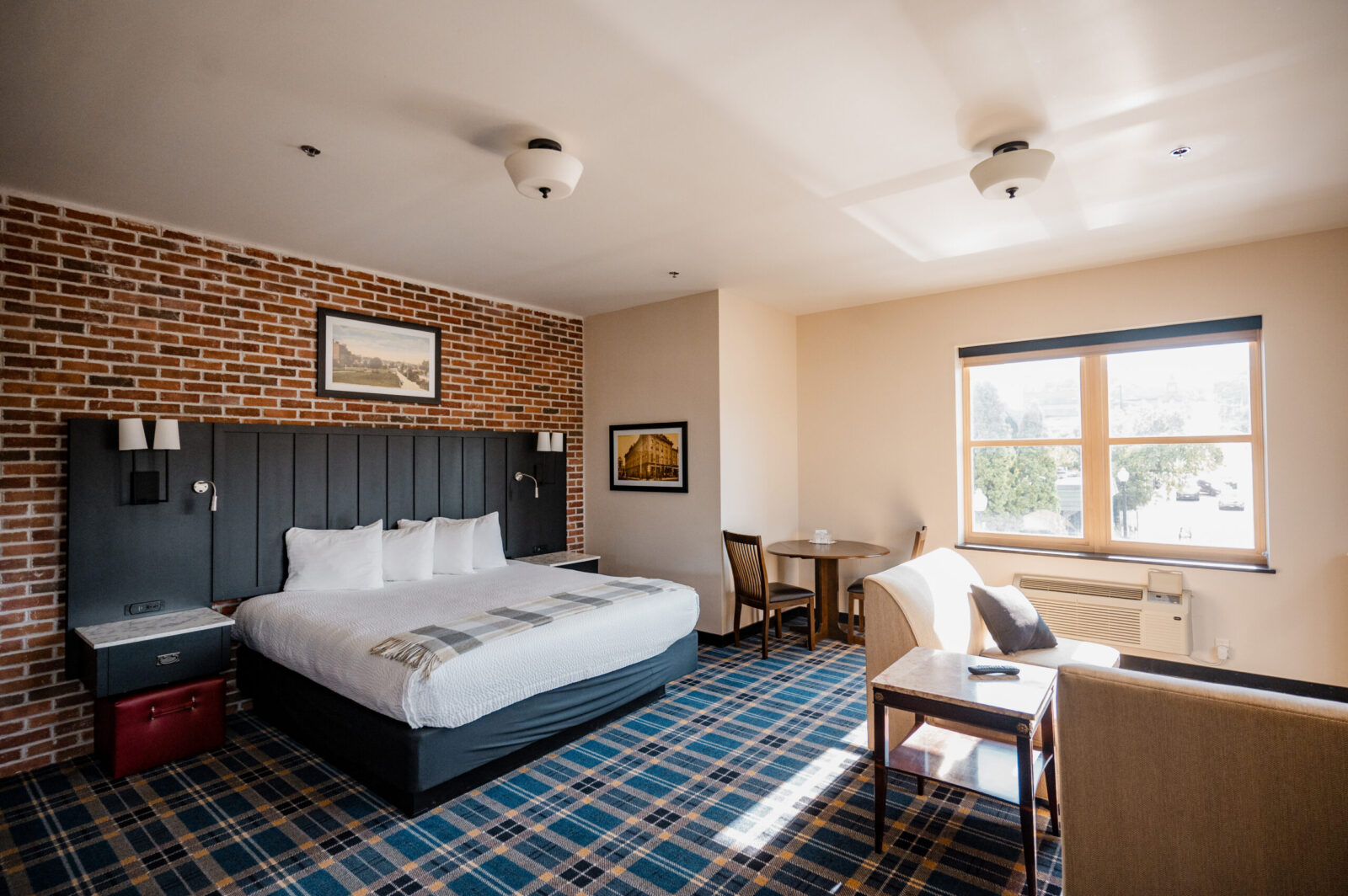 Tower Suite at our Stillwater Hotel, which is also the home of Charlie's Restaurant and Irish Pub, one of the best resturants in Stillwater MN