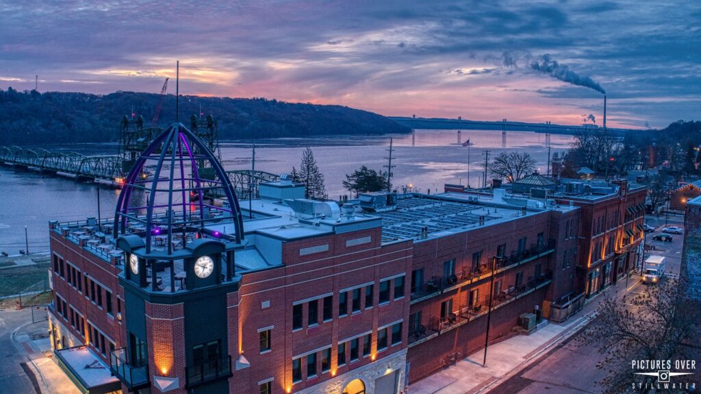 6 Reasons to Have a Great Romantic Getaway at Our Stillwater MN Hotel 3 Our Stillwater MN Hotel offers dazzling river views.