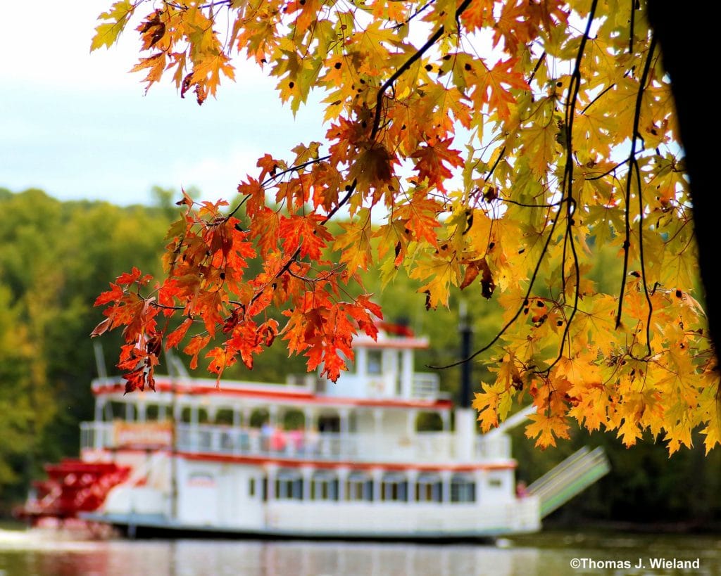 Enjoy Minnesota Fall Colors at our Stillwater Hotel 2 Minnesota Fall Colors at our Stillwater, MN Hotel