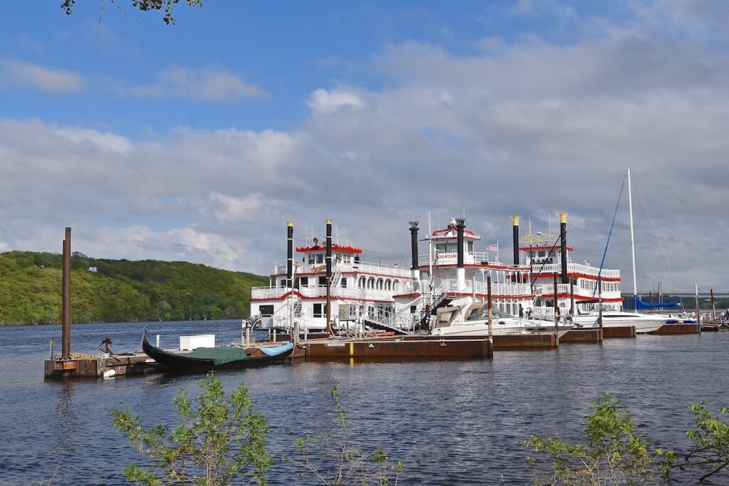 Take a Stillwater Boat Cruise This Summer 1 Stillwater Boat Cruise