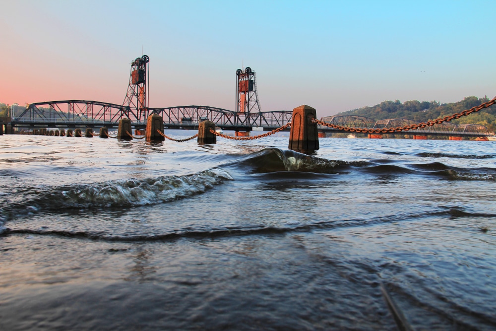 10 Romantic Things to do in Stillwater MN 2 Enjoying the Scenic beauty of the St. Croix River is one of the most romantic things to do in Stillwater MN